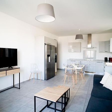 Appartement T4 Vue Mer Proche Gare Et Centre Ville アジャクシオ エクステリア 写真
