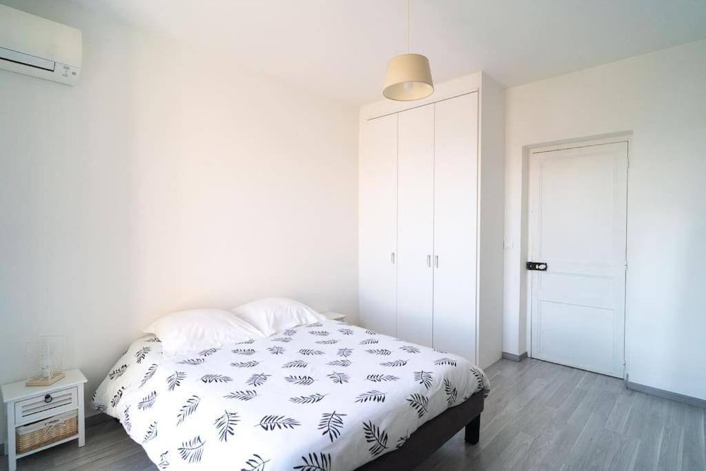 Appartement T4 Vue Mer Proche Gare Et Centre Ville アジャクシオ エクステリア 写真